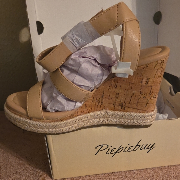 Elegant Tan Wedge Sandals - Picture 2 of 3